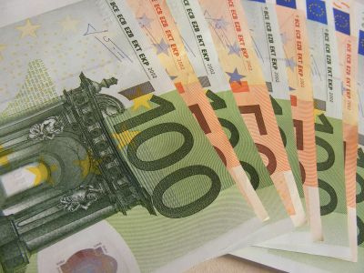 geld euros briefjes 100
