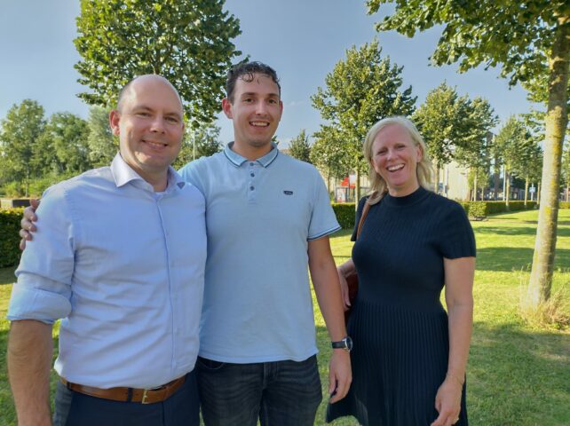 Martijn van Riel, student Lars, Suzanne Kuiper op de intro